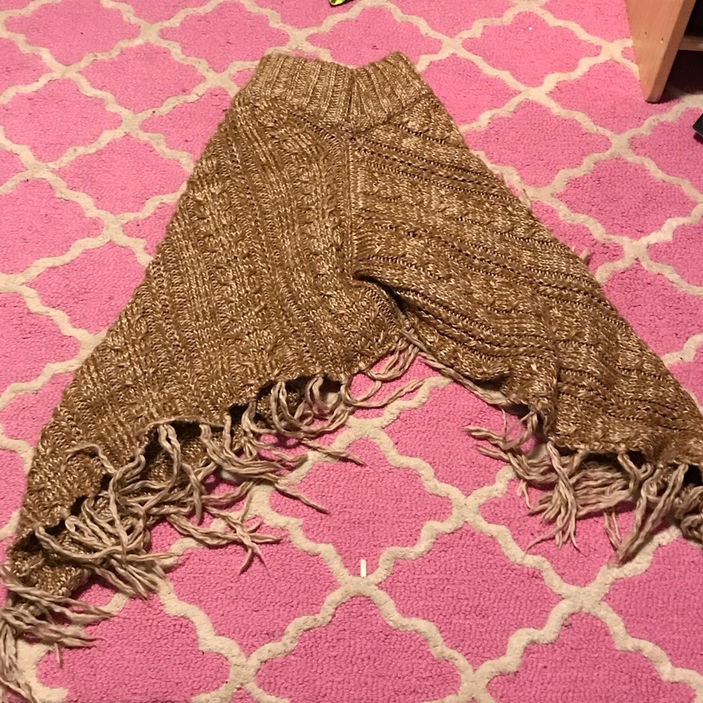 Time and Tru Brown Poncho with Fringe